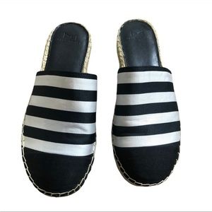 Marc Fisher Striped Slip Ons Size 6 Emilie Cap Mule